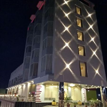 Hotel 5 Flowers Ananta Elite Kota  Exterior photo