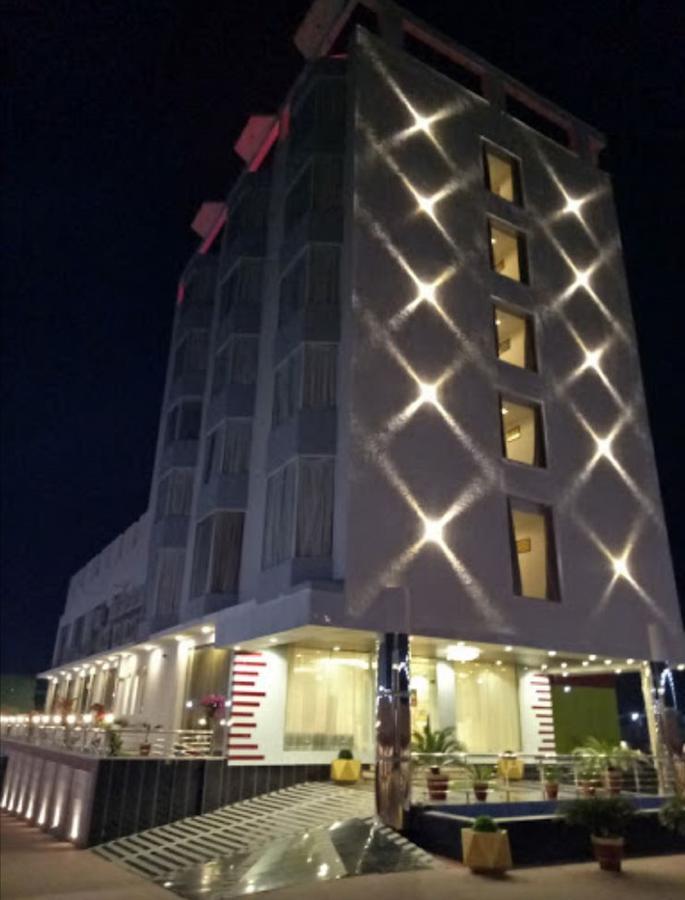 Hotel 5 Flowers Ananta Elite Kota  Exterior photo